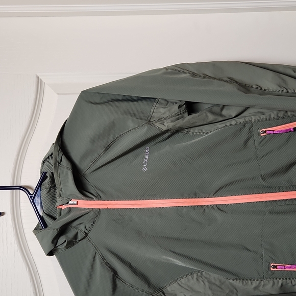 Columbia Hooded Full zip Women's M light weight jacket - Picture 4 of 14